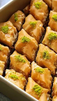 بفرنایید باقلواااا😋 😍