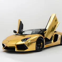 Gold Aventador