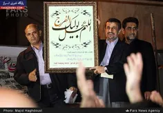 تولد احمدی نژاد در خیابان
