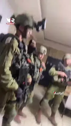 ⁨🎥 ویدئویی از شجاعت و خونسردی زن فلسطینی در برابر چندین س
