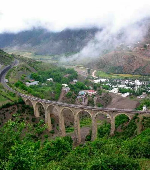 نمایی دوست داشتنی از پل ریلی و روستای دواب بین ورسک و پل 