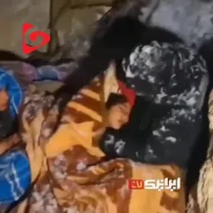 زمستان حداقل تو شرمنده باش به گمانم انسانیت طلسم شده