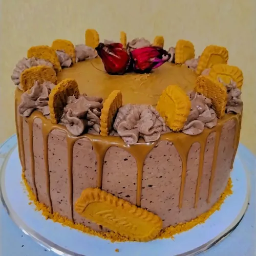 کیک شکلاتی لوتوس