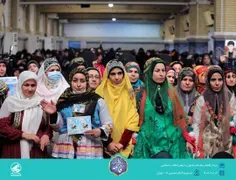 بانوانی با لباس اقوام مختلف ایرانی
