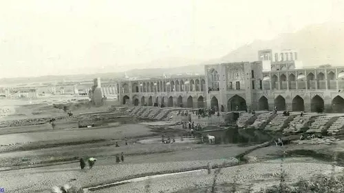 ♦️نمایی قدیمی از پل خواجو اصفهان