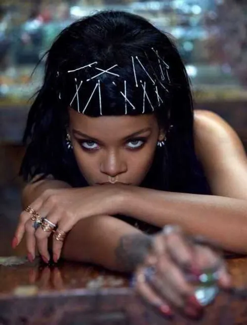 دانلود آهنگ جدید و بسیار زیبای Rihanna ب همراهی Chris Bro
