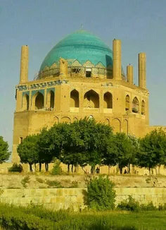 #گنبد_سلطانیه در #زنجان به عنوان شاهکاری از #معماری #دوره