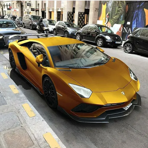 Lamborghini-Aventador