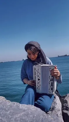 تو را گم می‌كنم هر روز و پیدا می‌كنم هر شب 