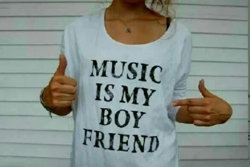 music is my boy friend😹 ✌