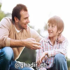 خندیدن با فرزند نشان از این دارد که شما از نقش یک والد هم