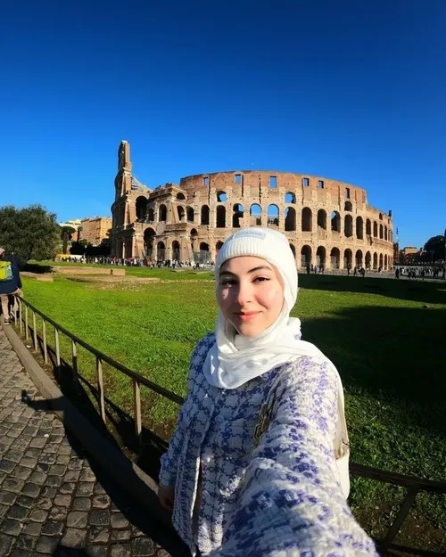 فاطمه خانم به شهر رم مسافرت کرده هست