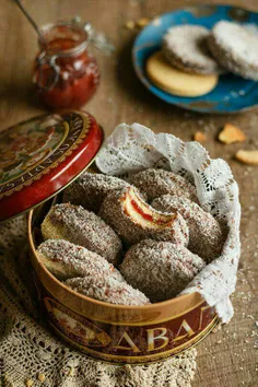 "هر کجا هستین عصرتون شیرین🍪🧁☕️"