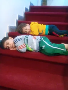 زندگی چیزی نیست جز لبخند زیبای پسرکم.