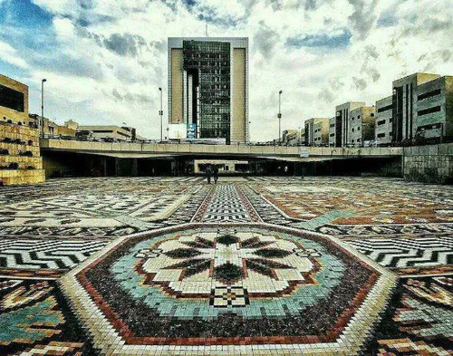 بزرگ ترین فرش موزائیکی جهان در تبریز