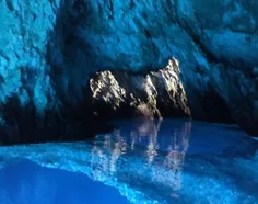 غار آبی کرواسی (modra spilja) یکی از شگفت انگیز ترین غاره