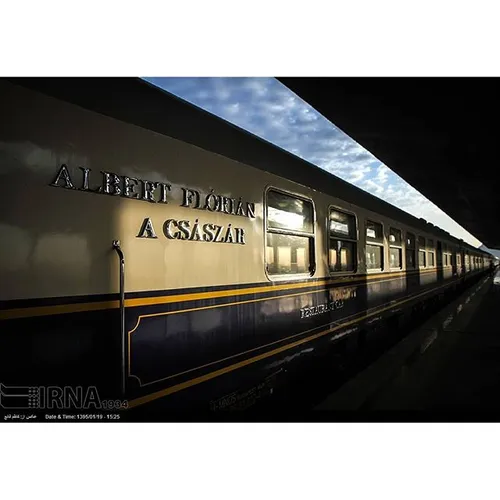 ورود اولین قطار گردشگری بین المللی پس از برجام به اصفهان