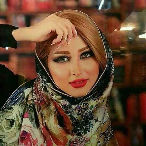 خبرت هست یکی عاشق چشمان تو است