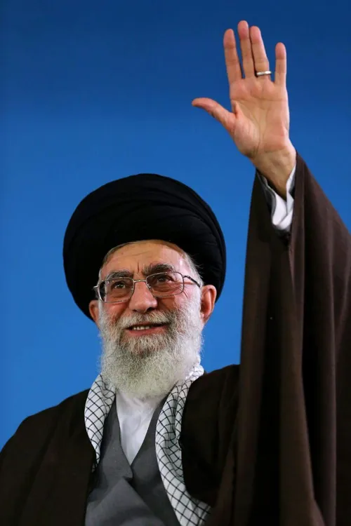 لبیک یا خامنه ای