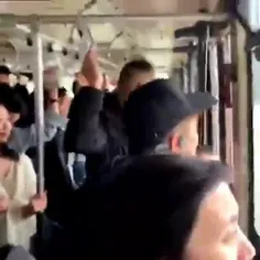 چند تا ایرانی داخل یه اتوبوس توی چین 😂😂
