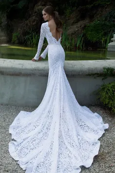 عروس لباس قشنگه