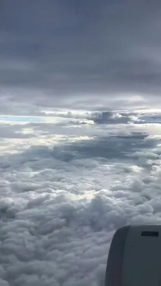 💢تصاویری بر فراز ابرها از درون هواپیما.