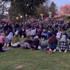 برگزاری نماز جماعت در دانشگاه  UCLA 