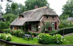 دهکده‌ای زیبا در هلند که حتی یک خیابان هم در آن نیست