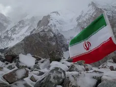 صعود کوهنوردان ایرانی قله اورست.
