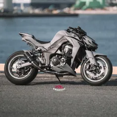 Kawasaki-Z1000