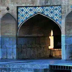 شمع مخفی در پل اصفهان شاهکار معماری