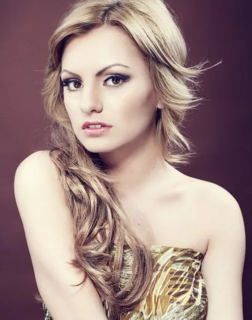 alexandra stan