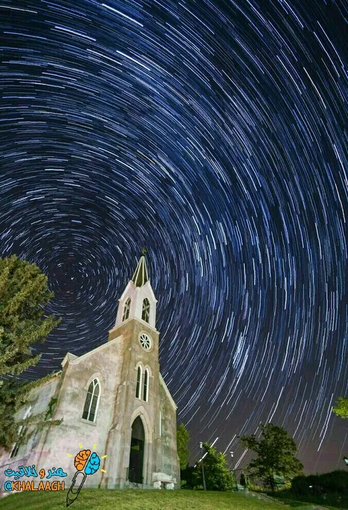 چرخش ستارگان بر فراز کلیسای سنت دوناتوس در ایالت آیوا آمر