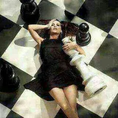 ای خوش انروز که درصفحه شطرنج دلت شاه دل بودمو با کیش رخت 