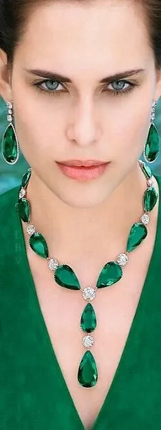 #Green_fashion