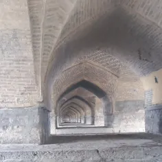 معماری زیبای ایرانیا