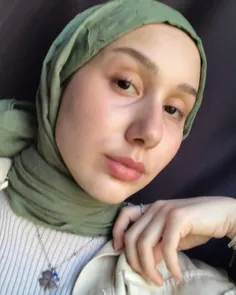 محدثه خانم یک خانم اهل نماز است