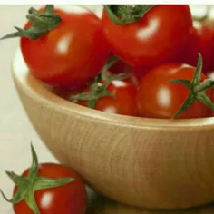 در قرون وسطی گوجه فرنگی برای مردم عادی مفید و برای ثروتمن