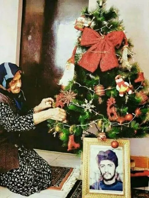 کریسمس مادر به همراه عکس فرزند دلاوری که برای دفاع از ممل