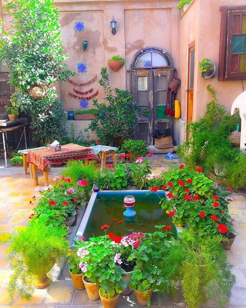 ایرانگردی اقامتگاه زیبای سووشون شیراز بخون عکاسی معماری