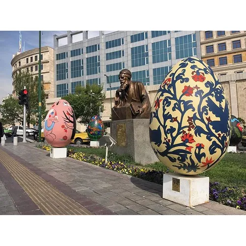 Hafez of Shiraz between the two giant Haftsin eggs | 4 Ap