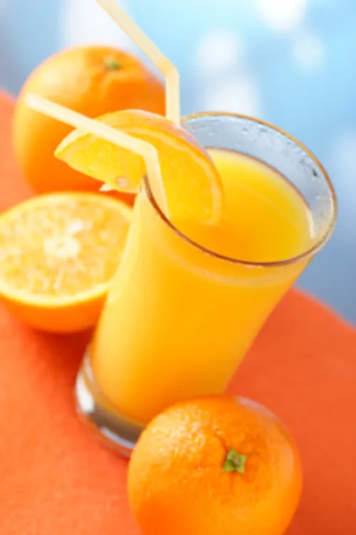 این لیوان آب پرتقال تقدیم میکنم به شیرین خانم
