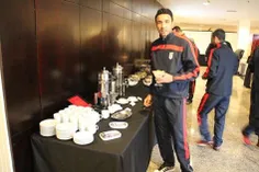 اينو از صفحه خودش برداشتم .توى teammelli.ir