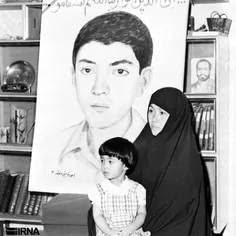 🔺 تصویری از مادر ژاپنی شهید محمد بابایی ۴۰ روز پس از شهاد