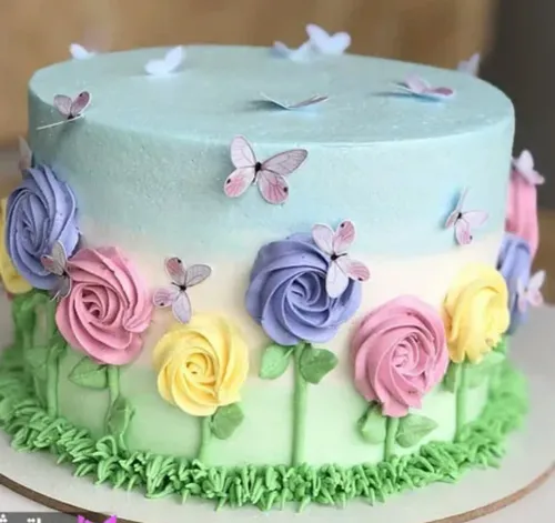 کیک های تولد فانتزی برای همه سنین خوراکی خوردنی خوشمزه ای