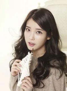 IU