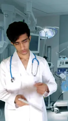نیما تکیدو