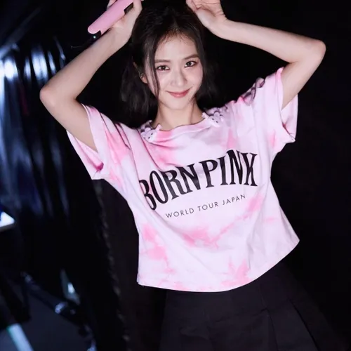 BLACK PINK

JISOO

JENNIE