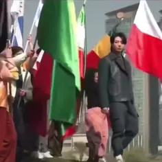 پرچم ایران بین پرچما🇮🇷