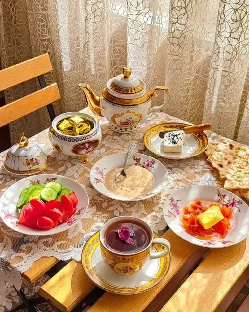 سلام صبح شنبه همگی بخیر و شادی